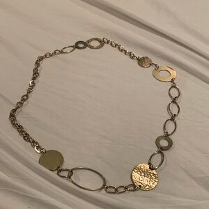 GUC gold costume jewelry necklace. Some wear on some of the links